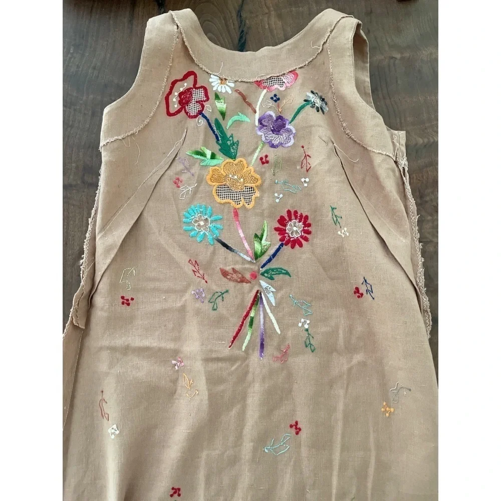 Vintage 60’s 70’s Hand Stitch Embroidery Floral Colorful Garden Sheath Tan Dress - Picture 8 of 15